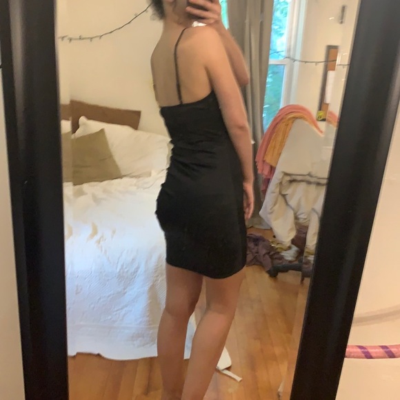 Perfect ruched black mini dress - Picture 2 of 3